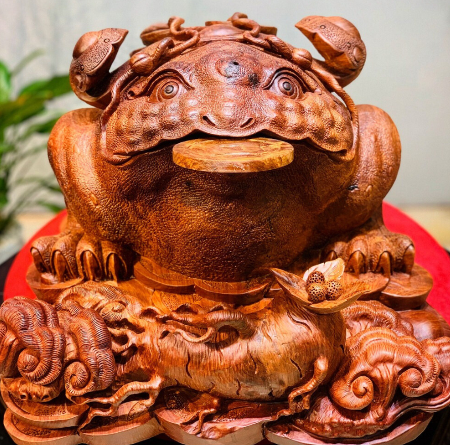 3 cóc thiềm thừ để bàn gỗ gù hương và cóc gỗ xà cừ